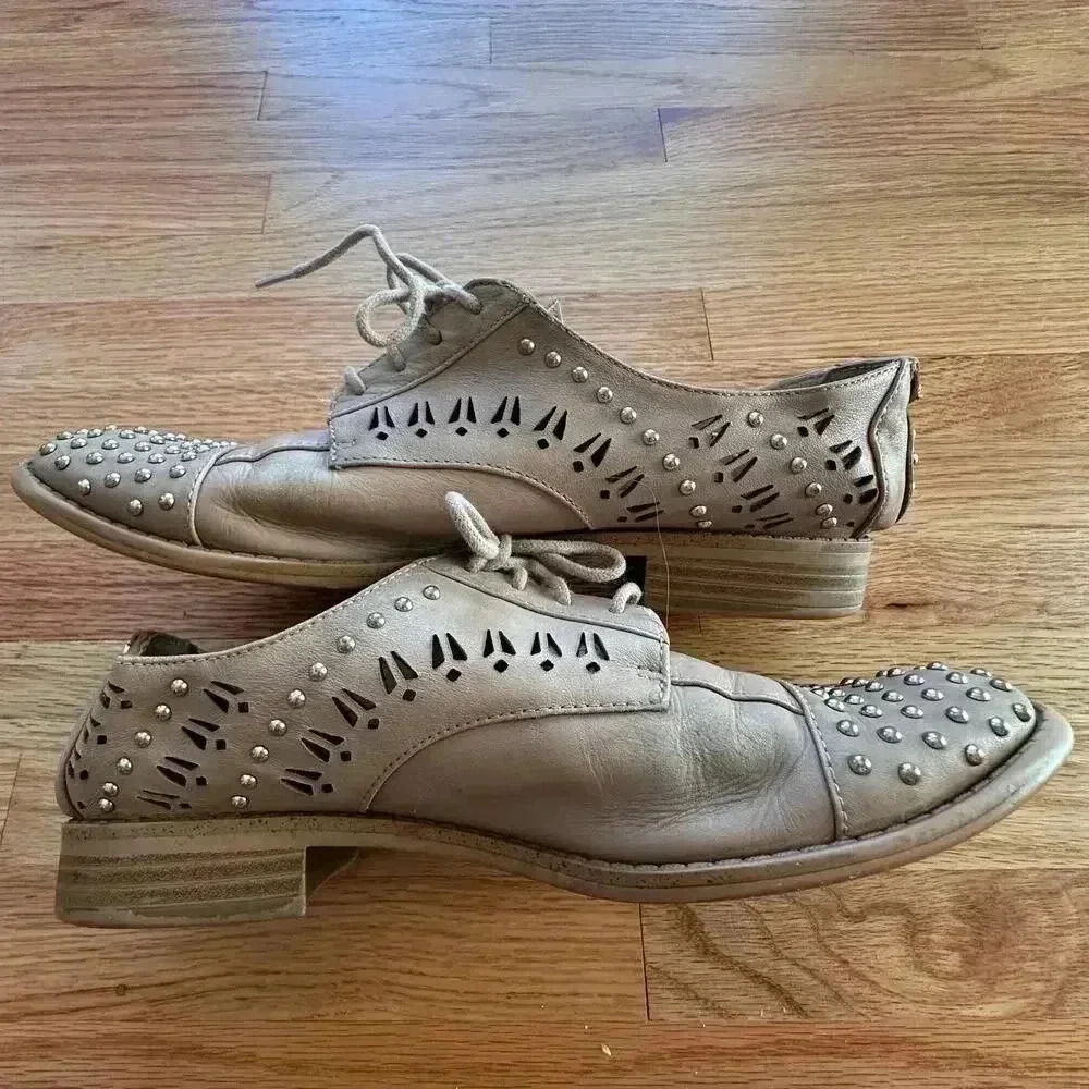 Sam Edelman Tan Jayna Cut Out Studded Lace Up Oxfords Size 6 Womens Beige